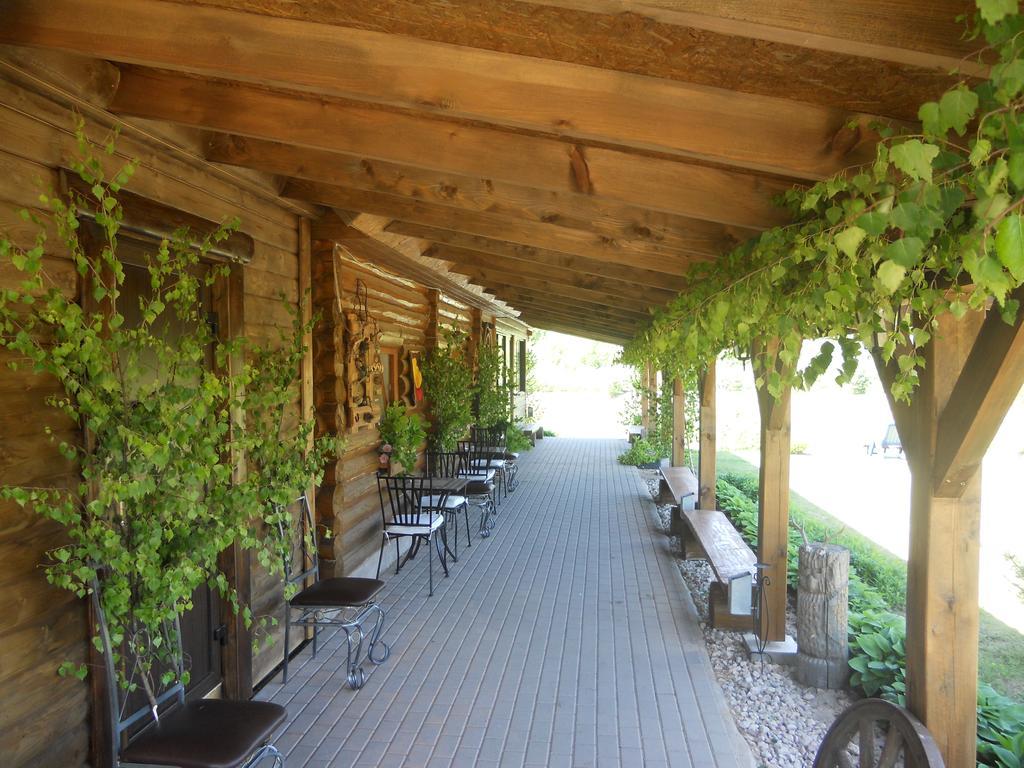 Viesu Maja Forrest Villa Dzimtmisa Kültér fotó