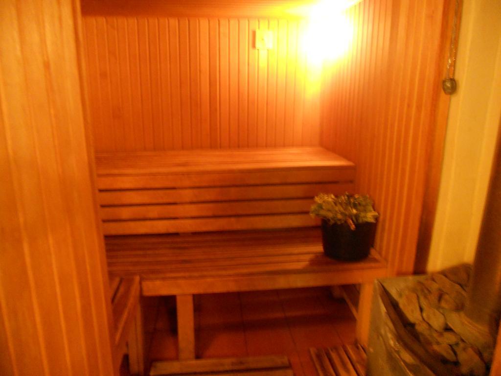 Viesu Maja Forrest Villa Dzimtmisa Kültér fotó