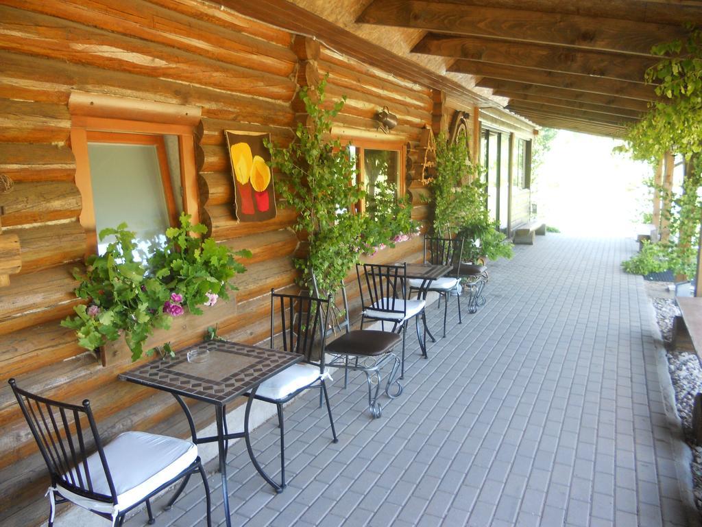 Viesu Maja Forrest Villa Dzimtmisa Kültér fotó
