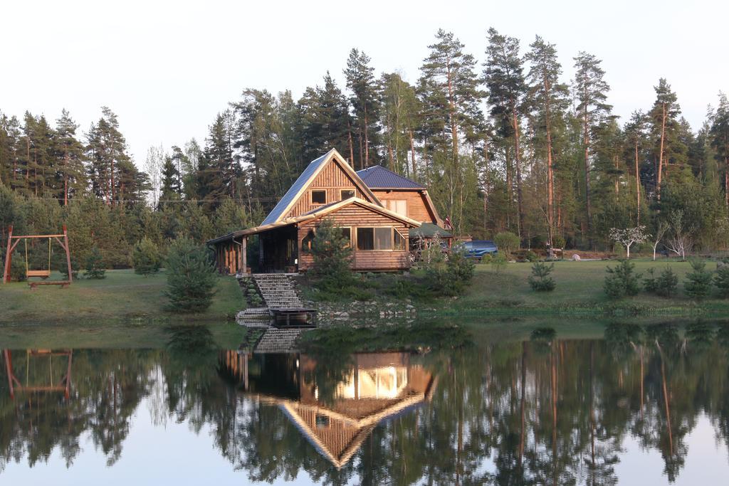Viesu Maja Forrest Villa Dzimtmisa Kültér fotó
