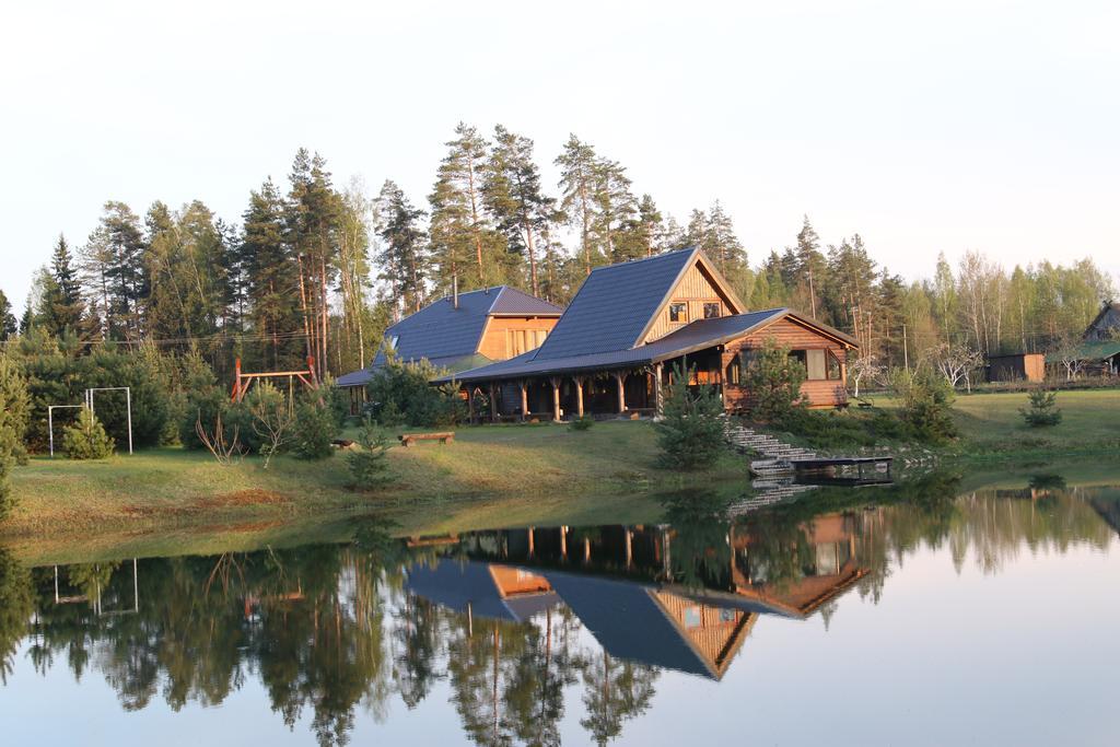 Viesu Maja Forrest Villa Dzimtmisa Kültér fotó