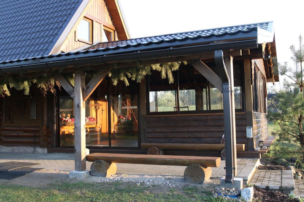 Viesu Maja Forrest Villa Dzimtmisa Kültér fotó