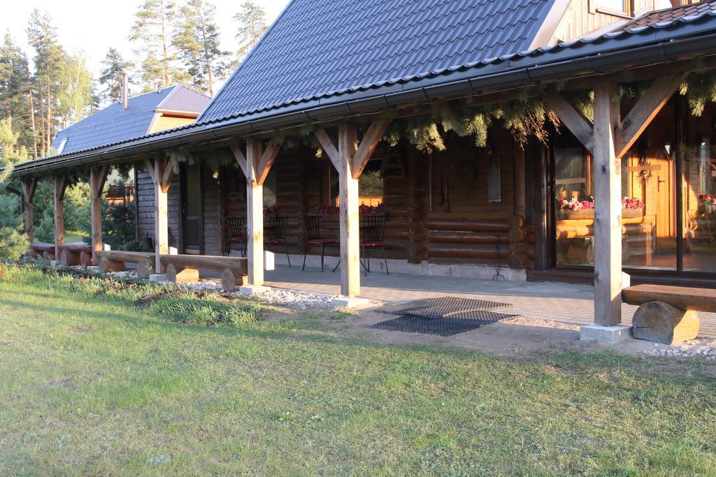 Viesu Maja Forrest Villa Dzimtmisa Kültér fotó