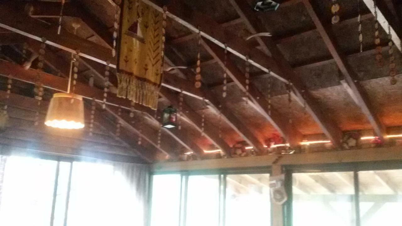 Viesu Maja Forrest Villa Dzimtmisa Kültér fotó